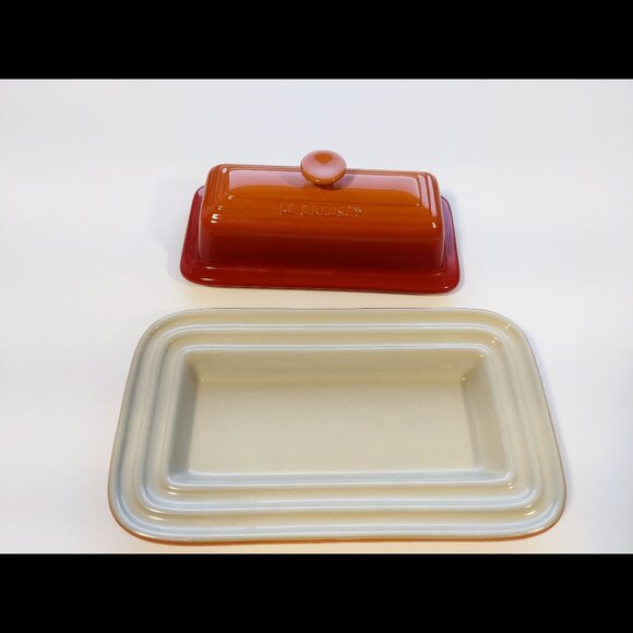 Le Creuset Lidded Butter Dish Flame (orange to red) - Picture 2 of 8